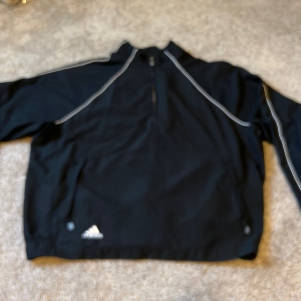 Adidas golf coat men’s size large. 1/4 zip. Lightweight. Great used condition!